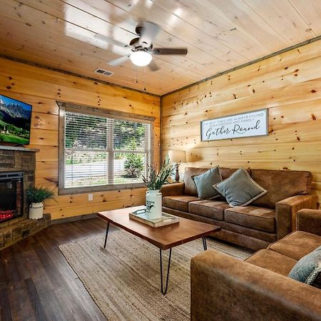 Villa Into The Mystic Sevierville Exterior foto